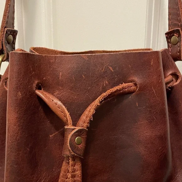 Portland Leather Brown Shoulder Bag - Picture 16 of 16